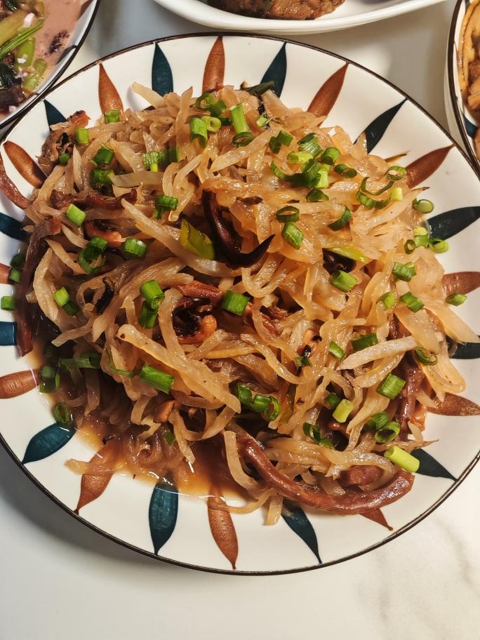 萝卜丝鱿鱼煲