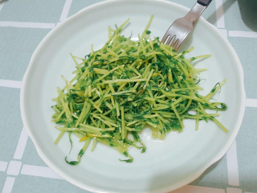 清炒豌豆苗