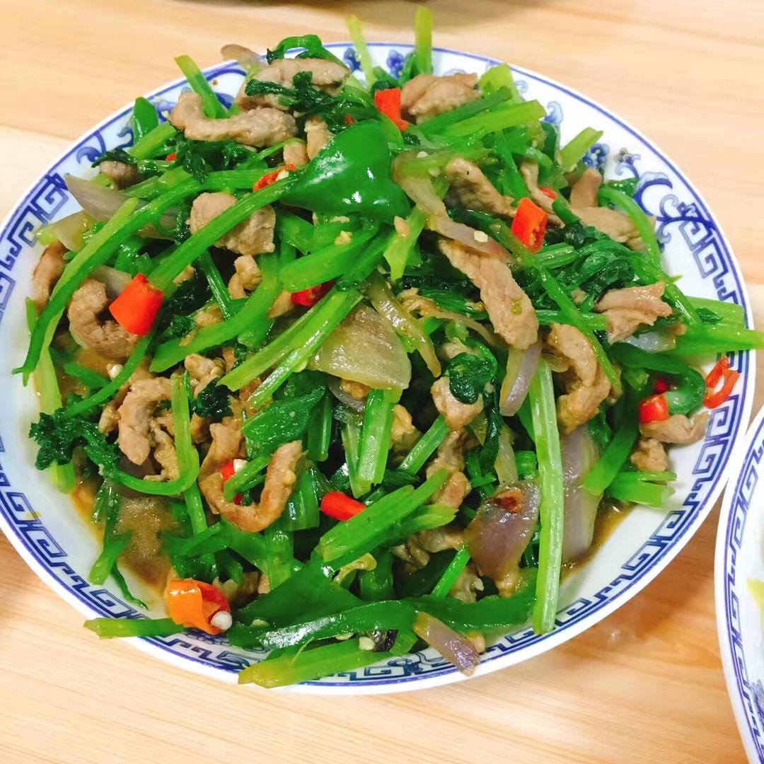 芹菜炒牛肉