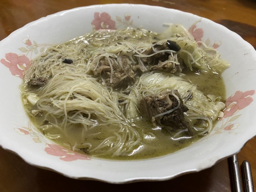 鸭血粉丝汤