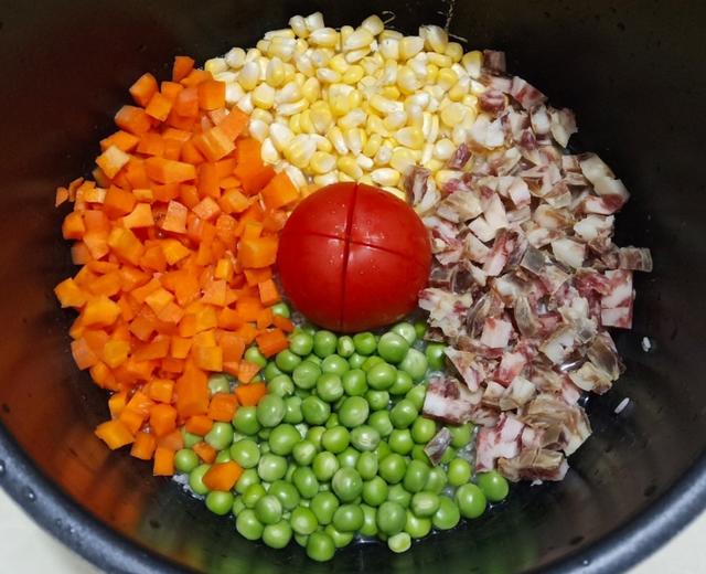 电饭锅腊味焖饭的做法