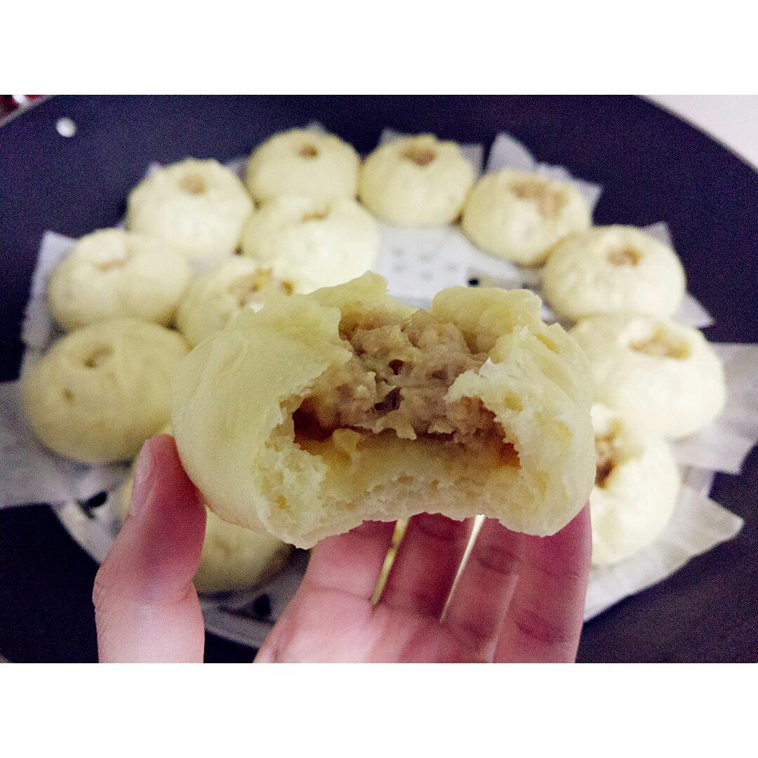 肉包子,杠杠的