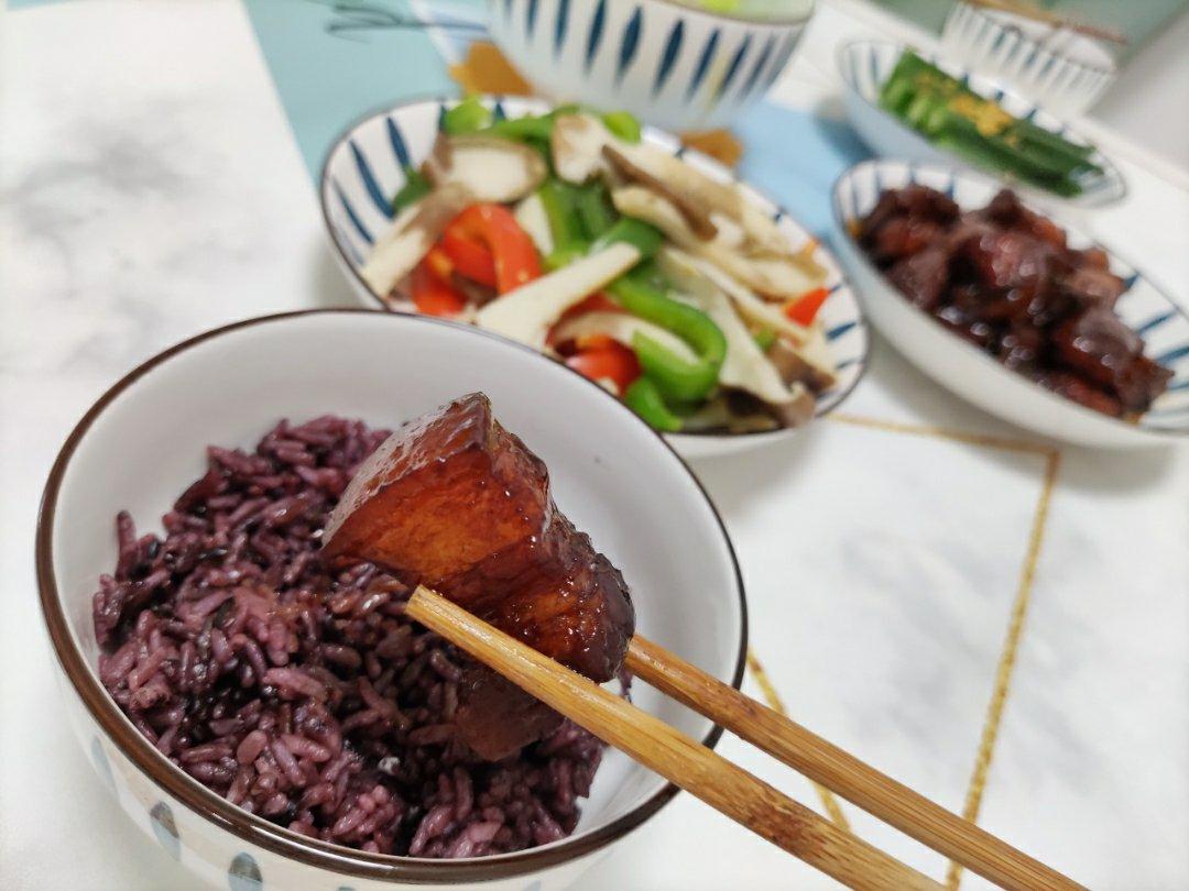 新手易做！好吃到舔盘的红烧肉香糯不腻