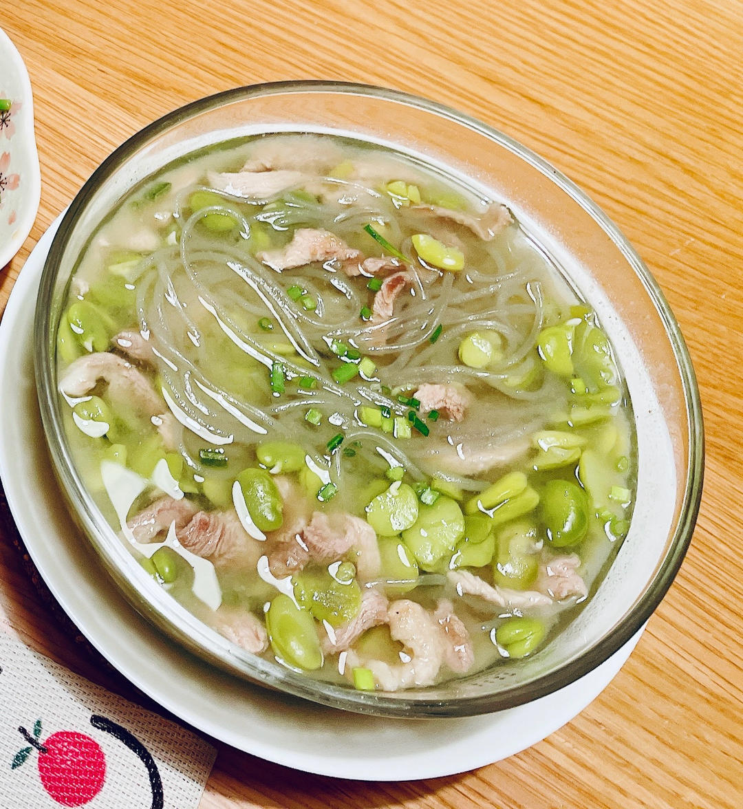蚕豆米肉丸汤