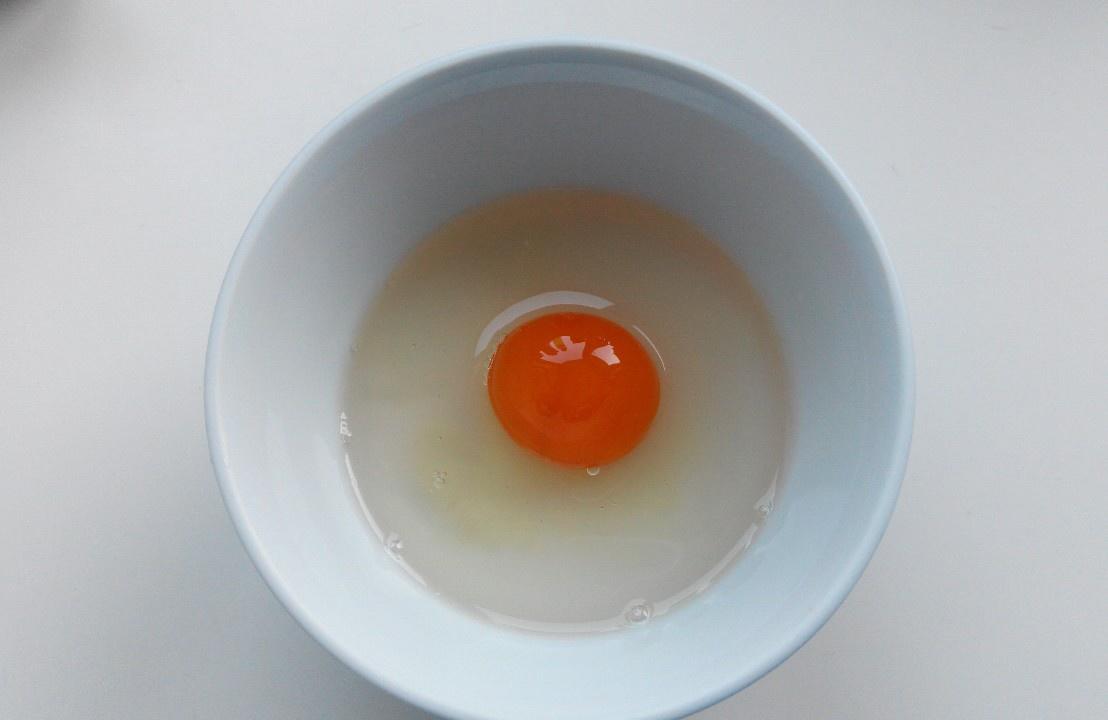 自制出油咸鸡蛋的做法