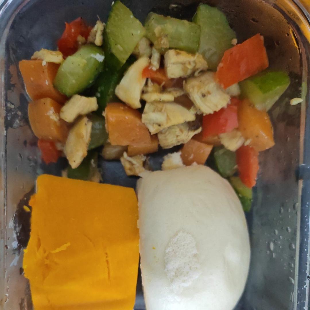 胡萝卜黄瓜鸡胸肉