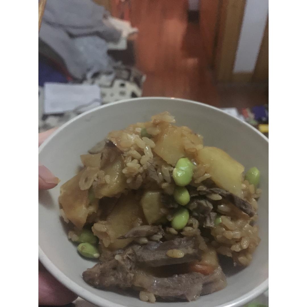 土豆焖饭（电饭锅版）