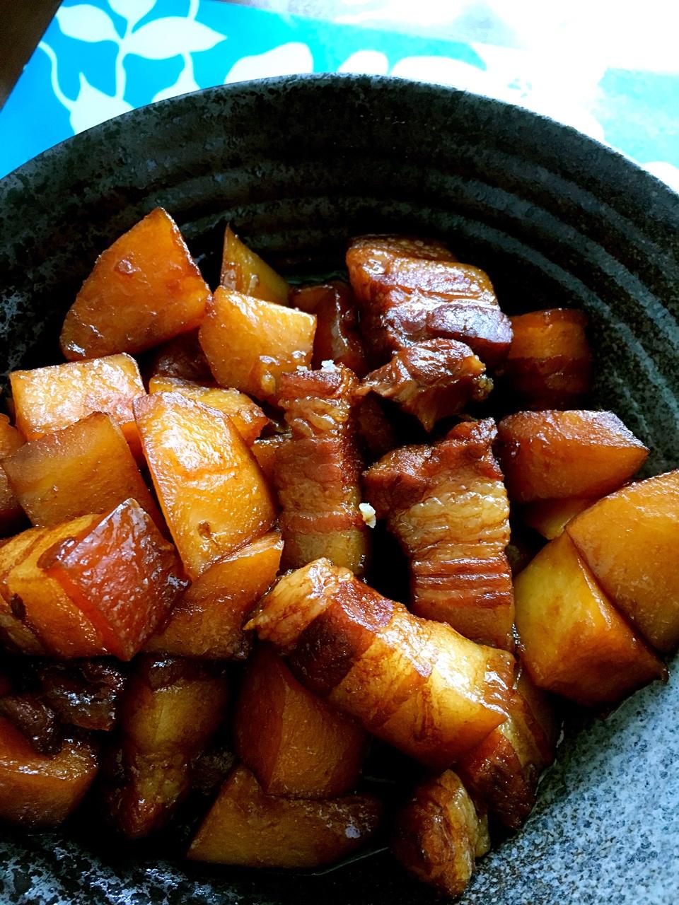 胡萝卜红烧肉