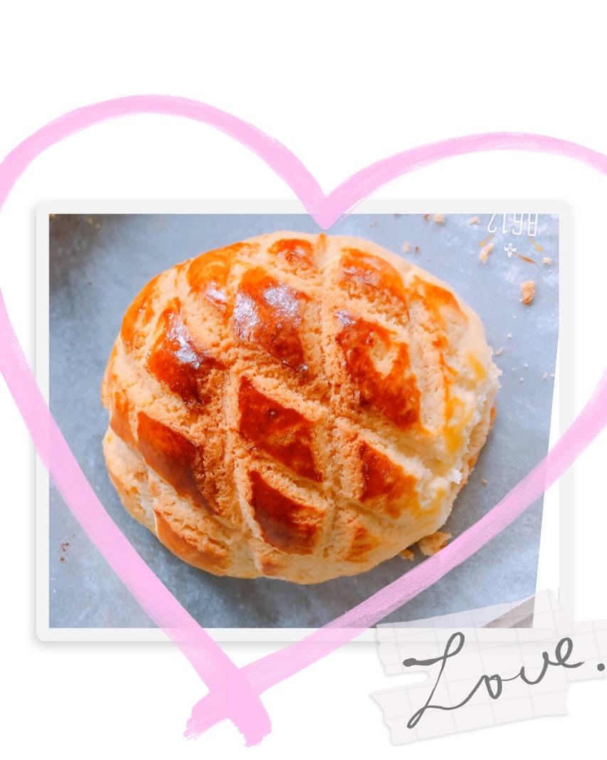 好吃到炸裂的港式菠萝包（附带制作酥皮的小视频）