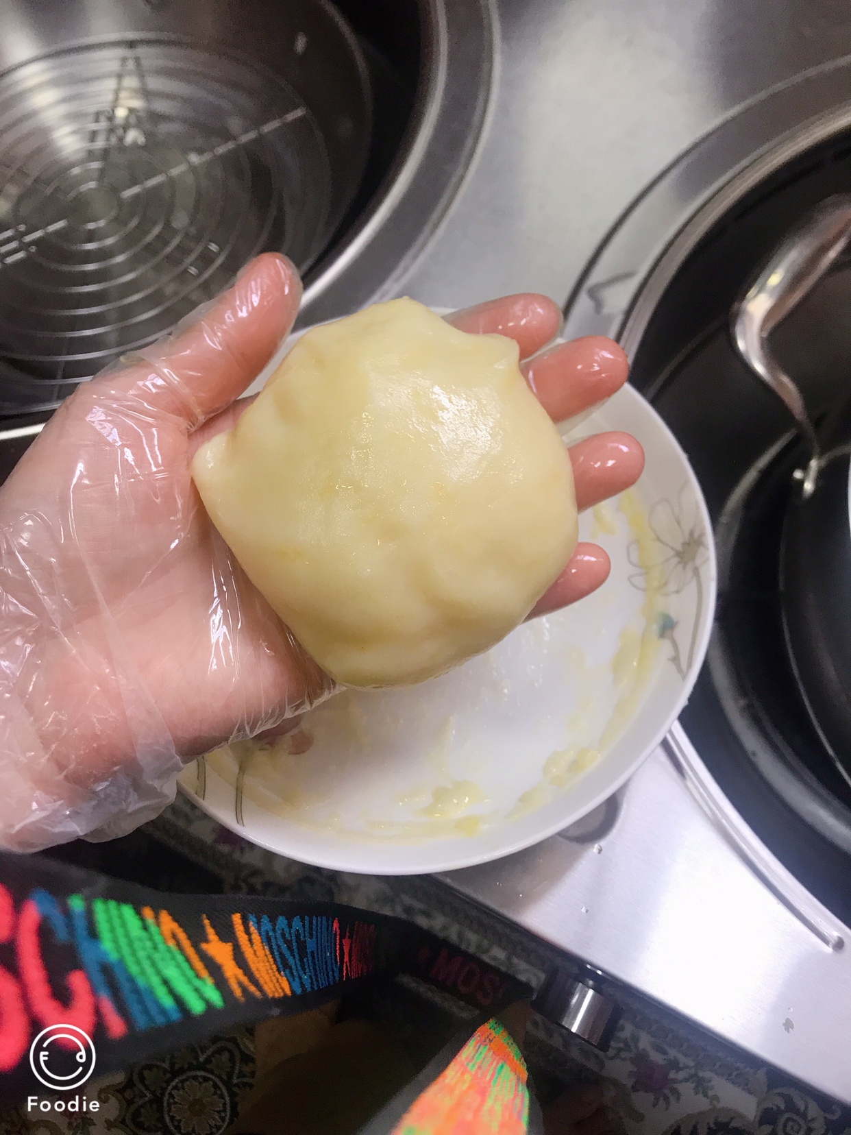 麻薯肉松蛋黄酥的做法 步骤10