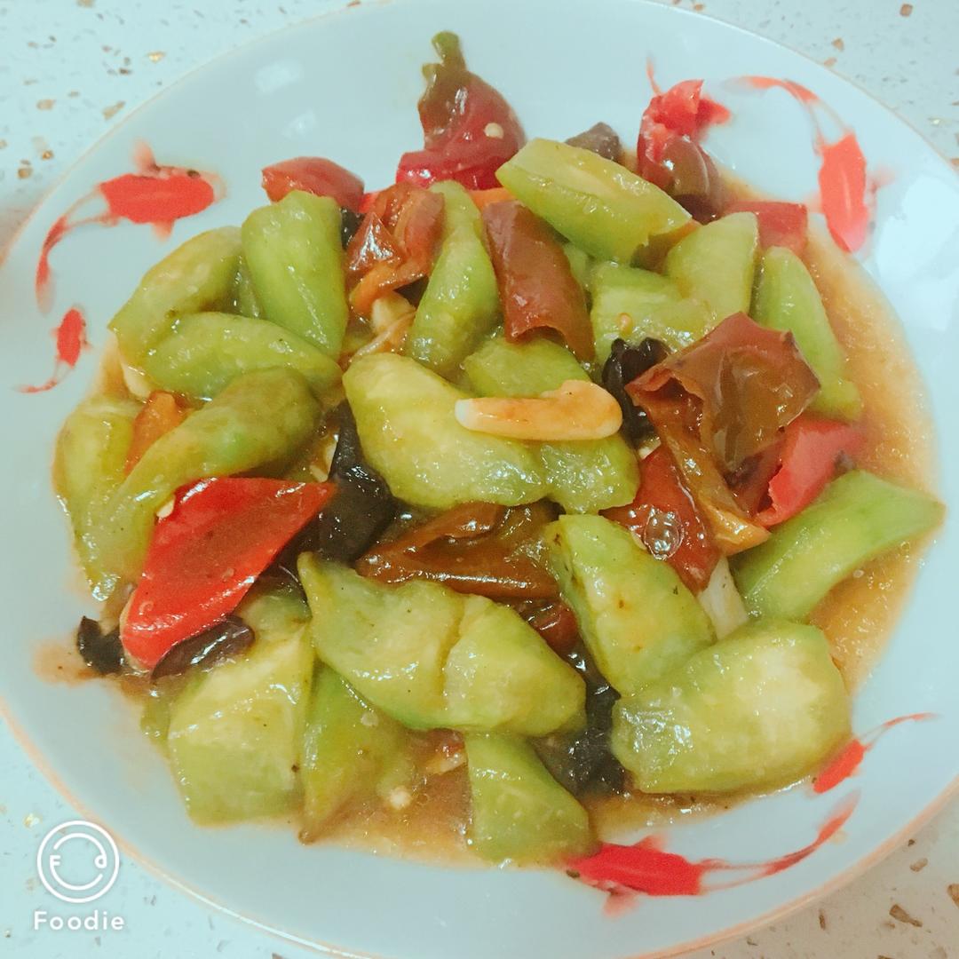 青红椒木耳蚝油炒丝瓜