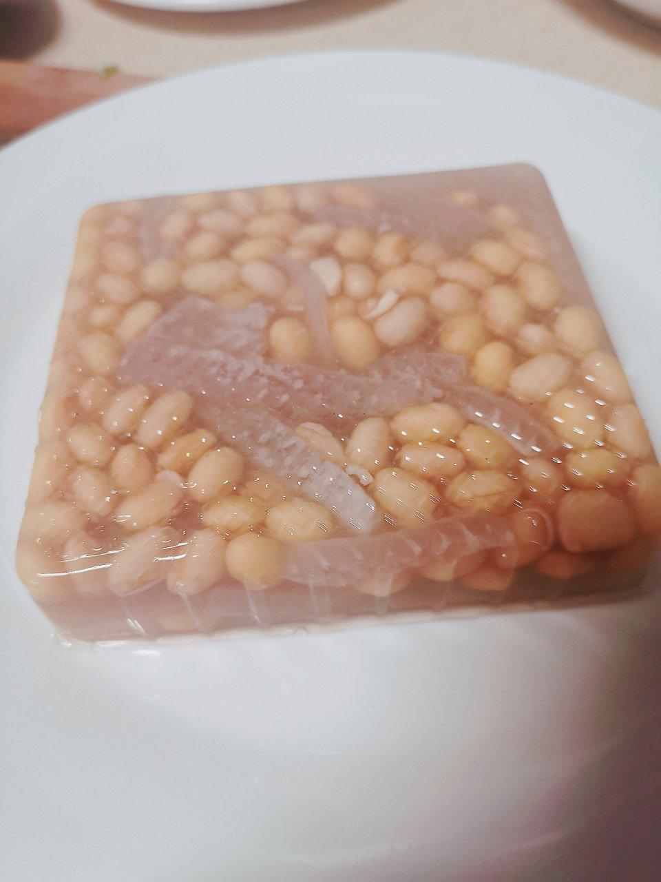 黄豆肉皮冻