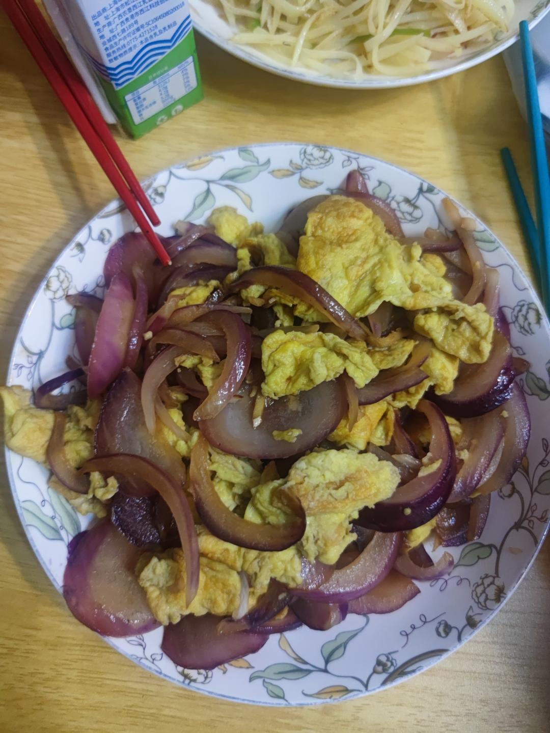 降压防癌的好食材  洋葱炒鸡蛋