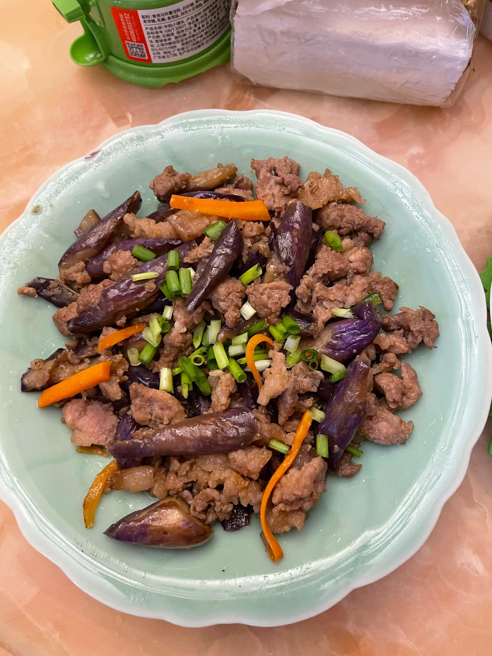 不会变黑的肉末茄子特别废饭