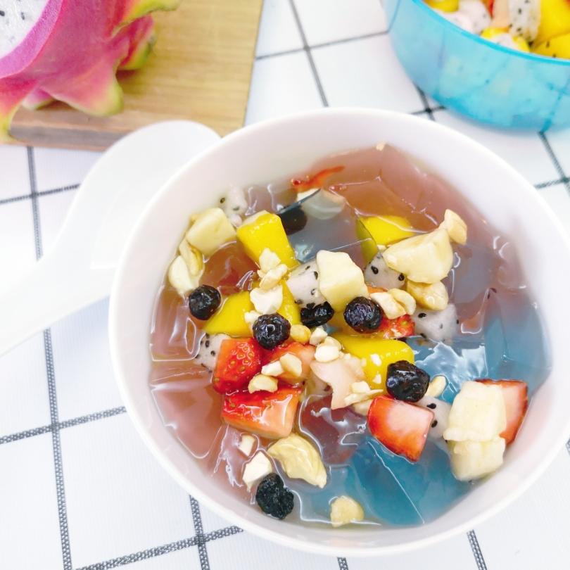 缤纷杂果冰粉的做法