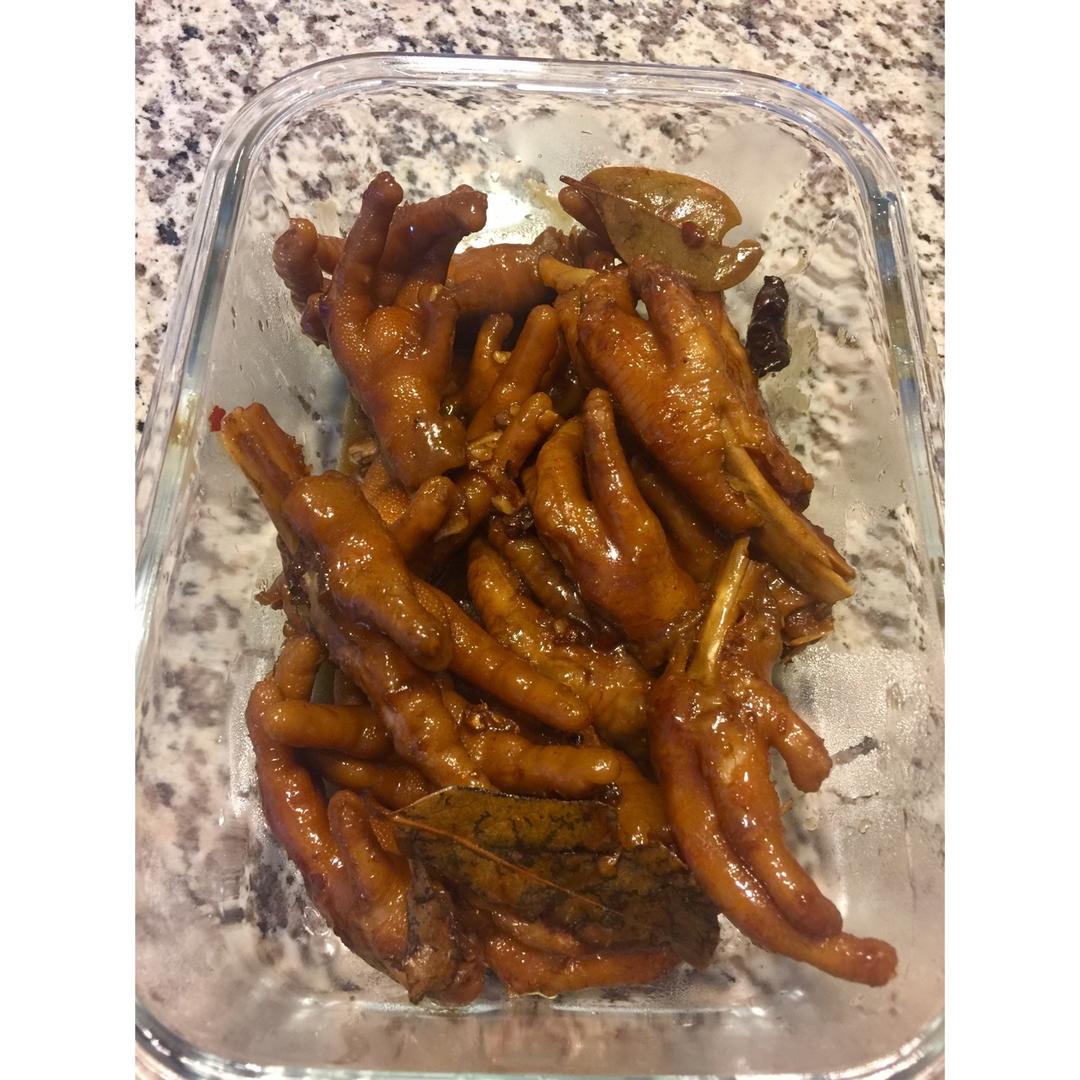 卤鸡脚
