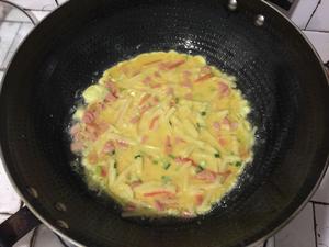 火腿胡萝卜土豆鸡蛋煎饼的做法 步骤7