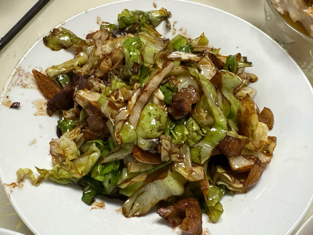 包菜炒肉