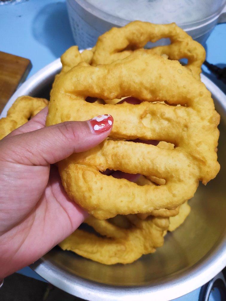 炸油饼超详细做法 做法家常 松软不油腻 附细节视频详解