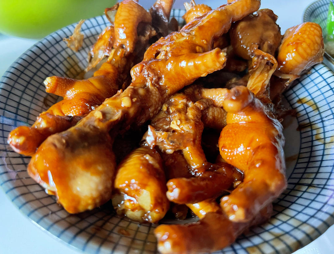 “销魂”卤鸡爪