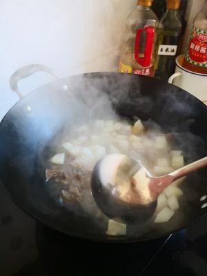 少油少盐牛肉萝卜汤的做法 步骤4