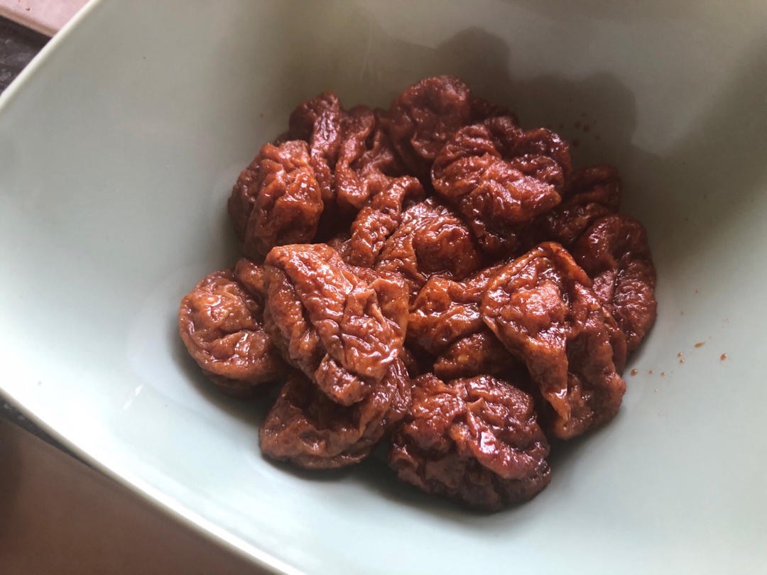 可以当零食吃的卤汁油豆腐