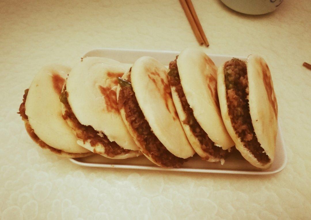 肉夹馍(白吉馍的制作)