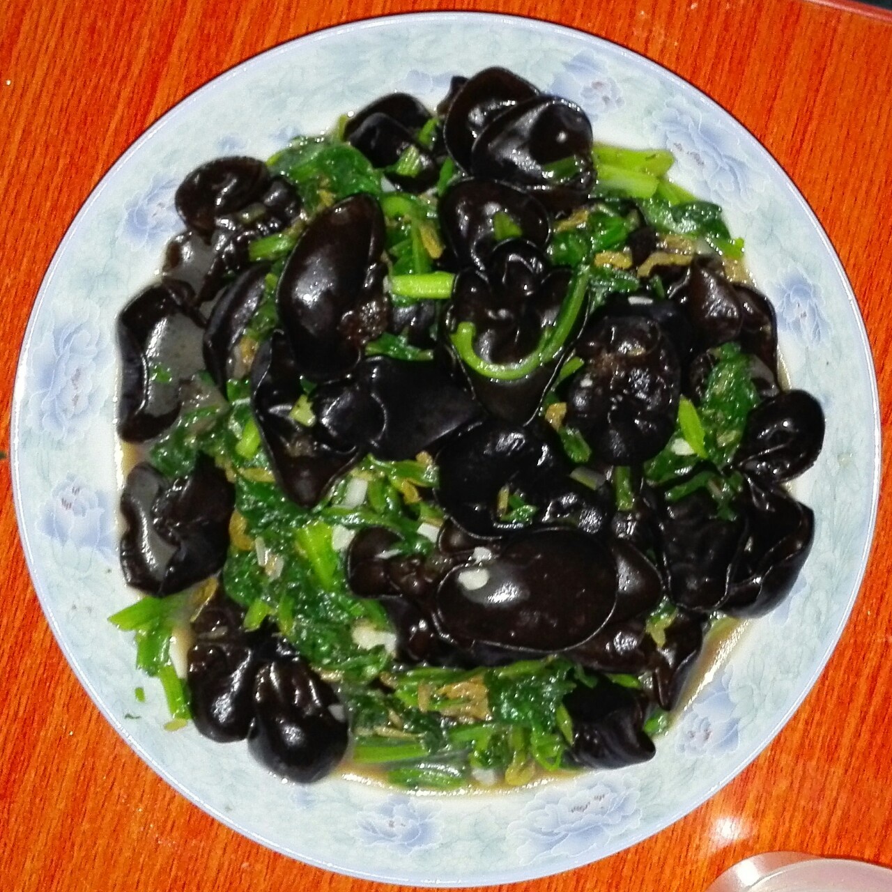 油麦菜炒鸡蛋