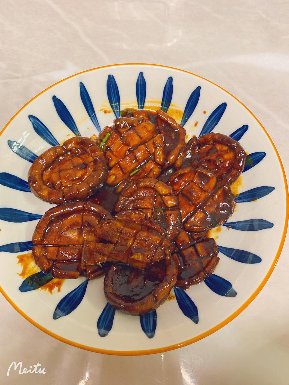 鲜嫩多汁，比鲍鱼还好吃红烧香菇
