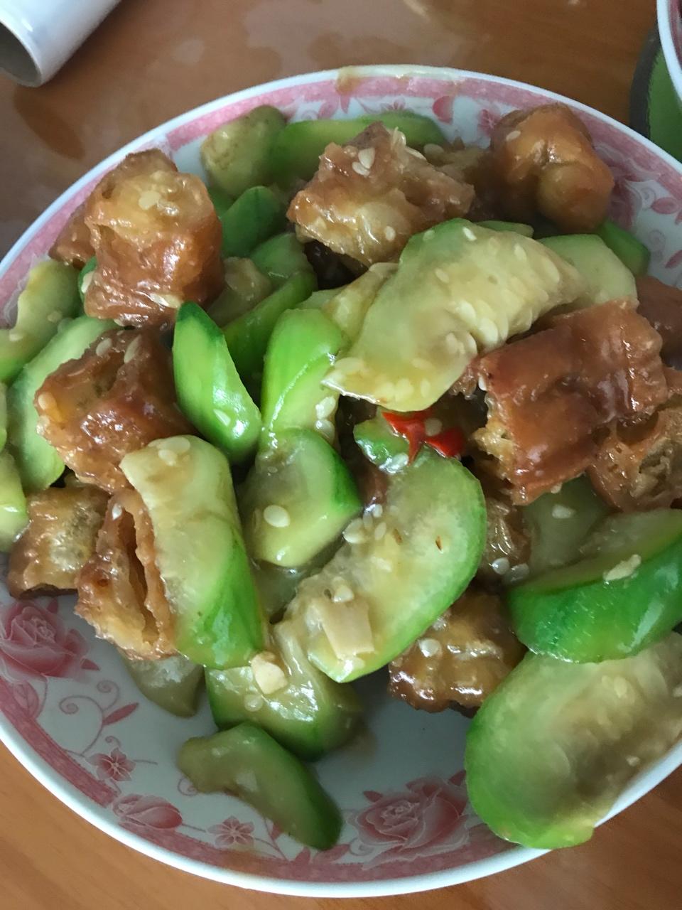 丝瓜炒油条