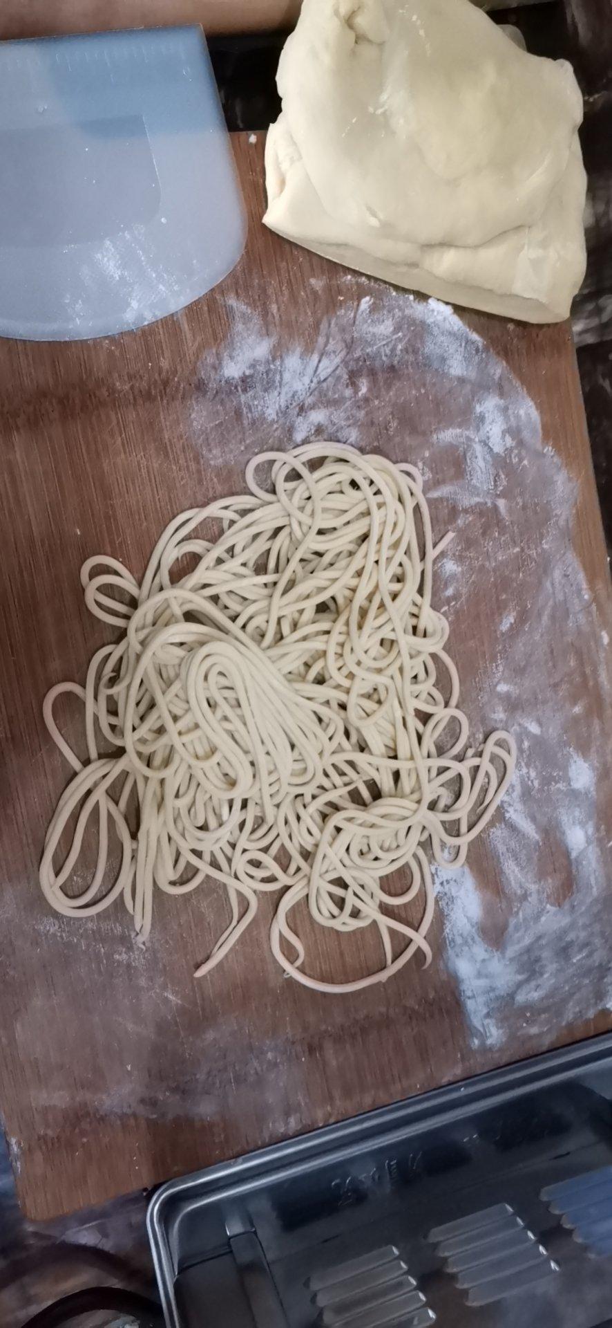 手工鸡蛋面