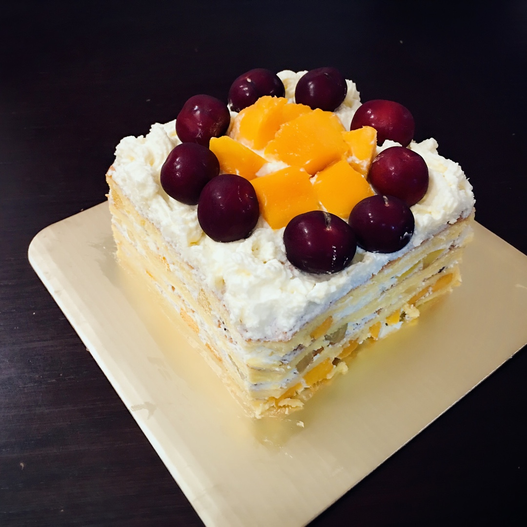 欣妈1988做的方形水果夹层蛋糕