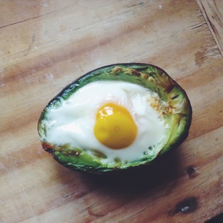 培根牛油果焗蛋