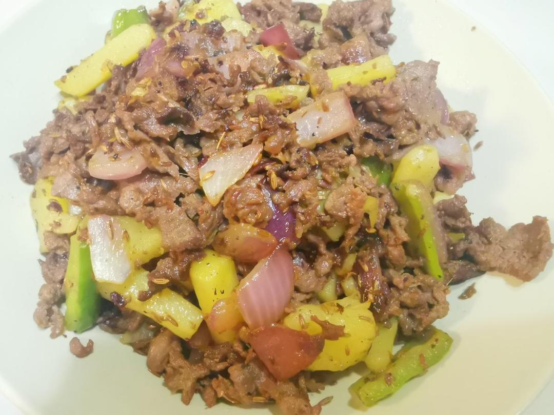 孜然土豆炒牛肉