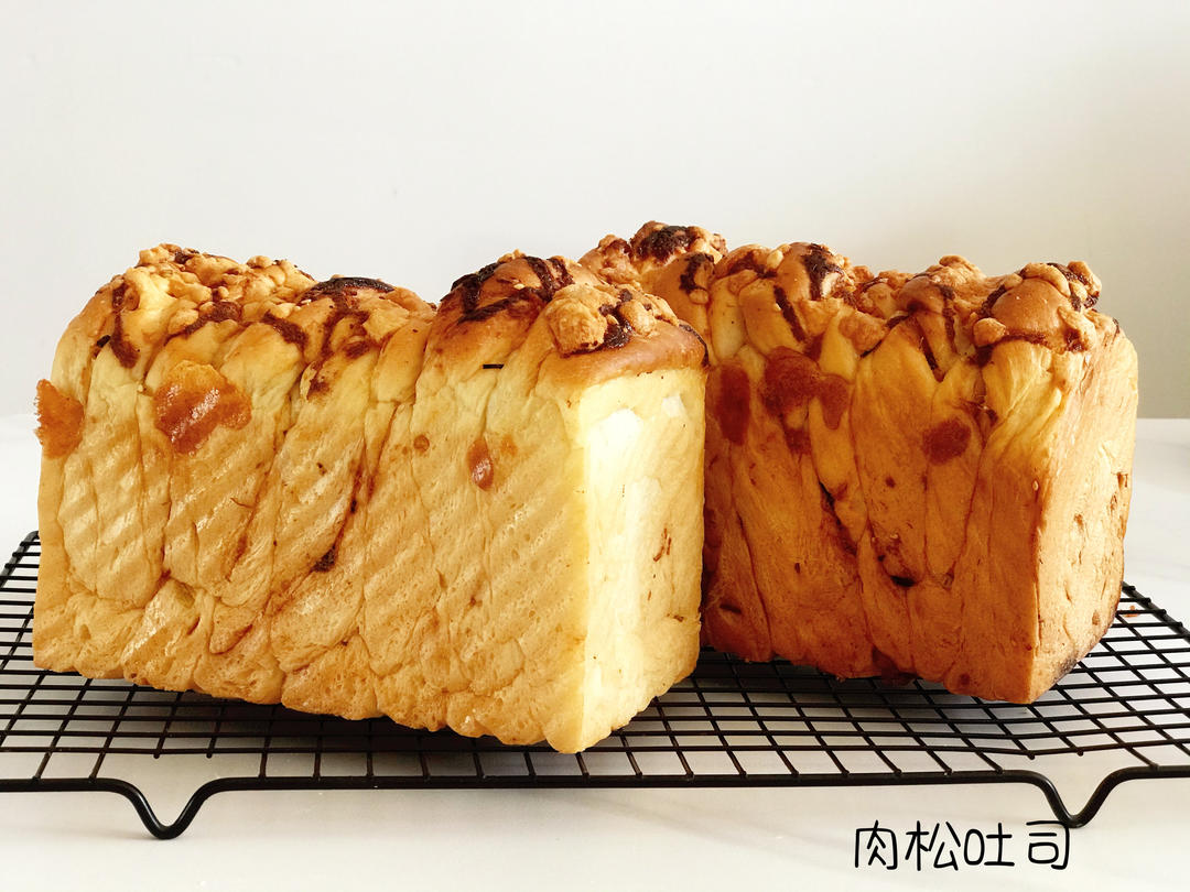 肉松吐司【超多料香爆马苏里拉】