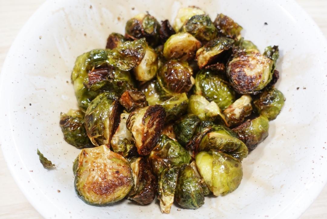 香烤酸甜孢子甘蓝 Roasted Brussels Sprouts