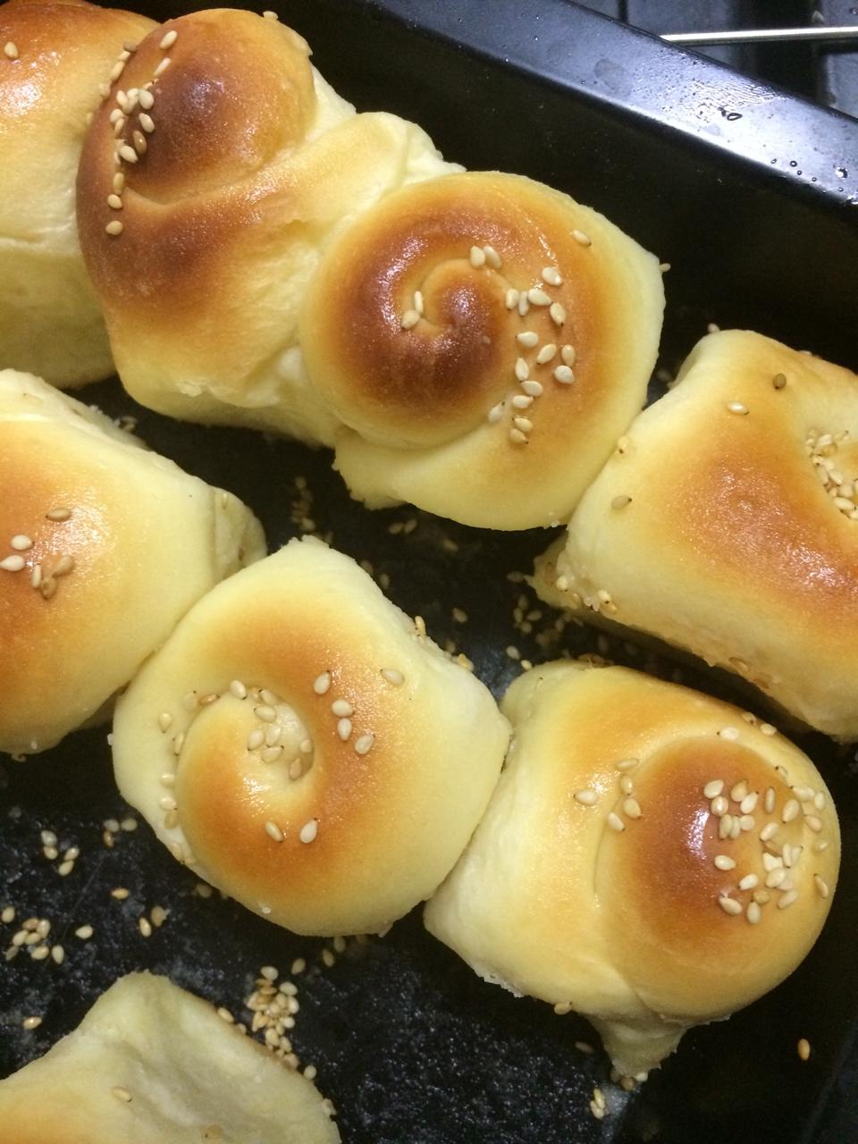 脆底蜂蜜小面包