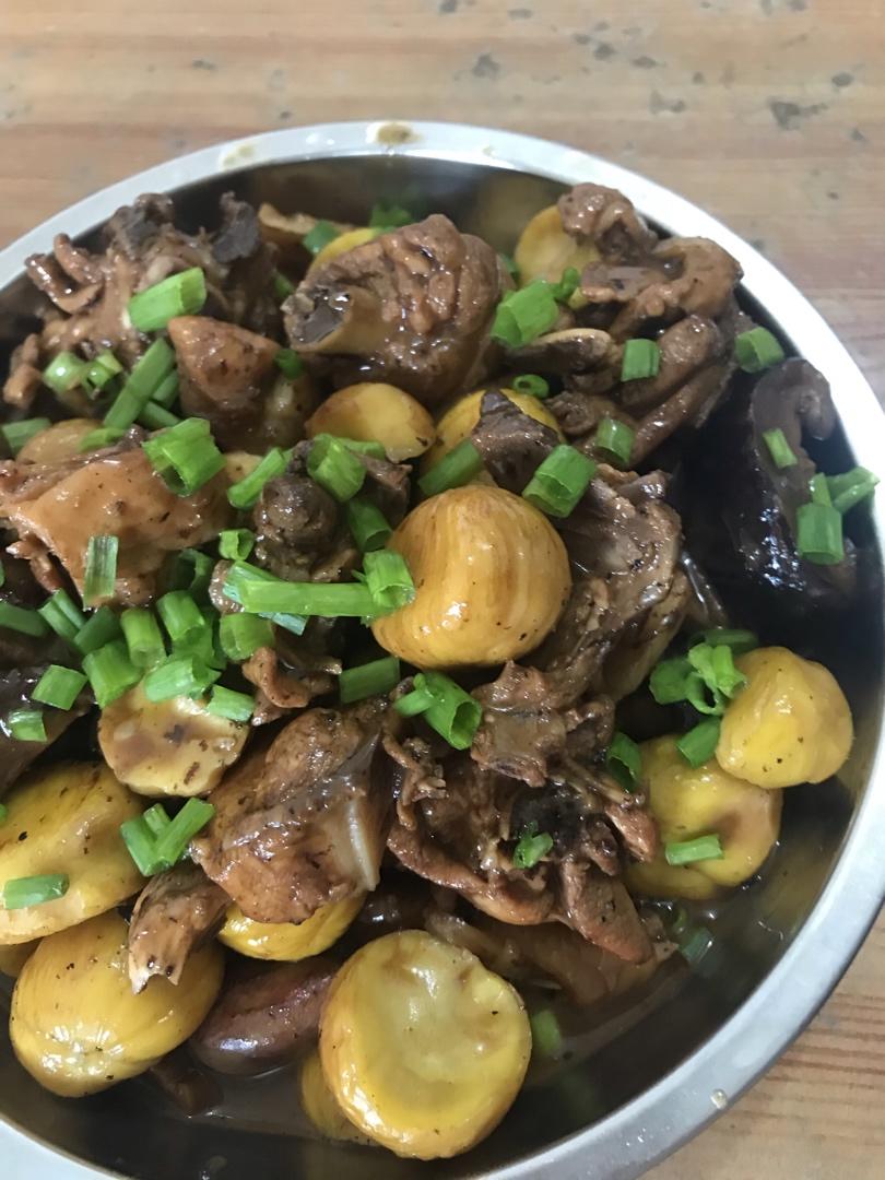 软糯的板栗烧鸡 好吃到舔手指