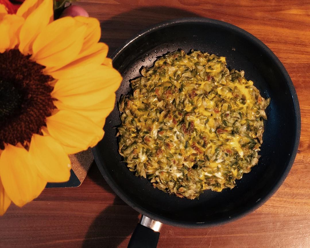 春天不能错过的槐花饼