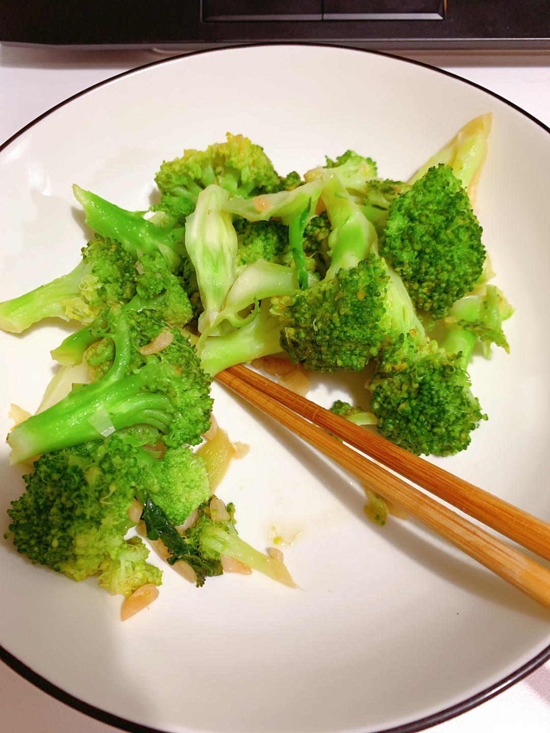 蒜蓉西兰花清淡爽口，用好小窍门，做法超简单