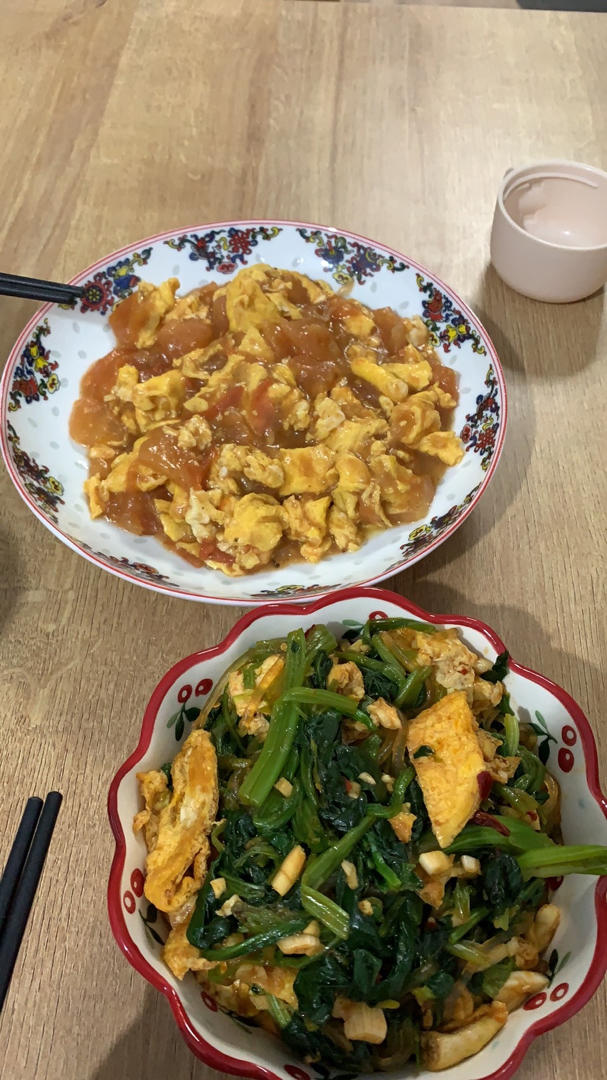 可以当主食的爽口凉拌菜——粉丝菠菜