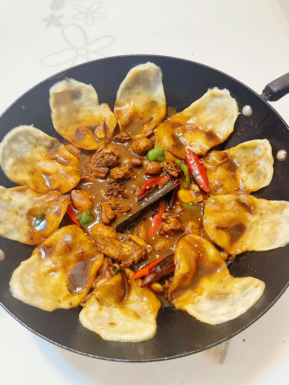 地锅鸡+自制红油【曼食慢语】