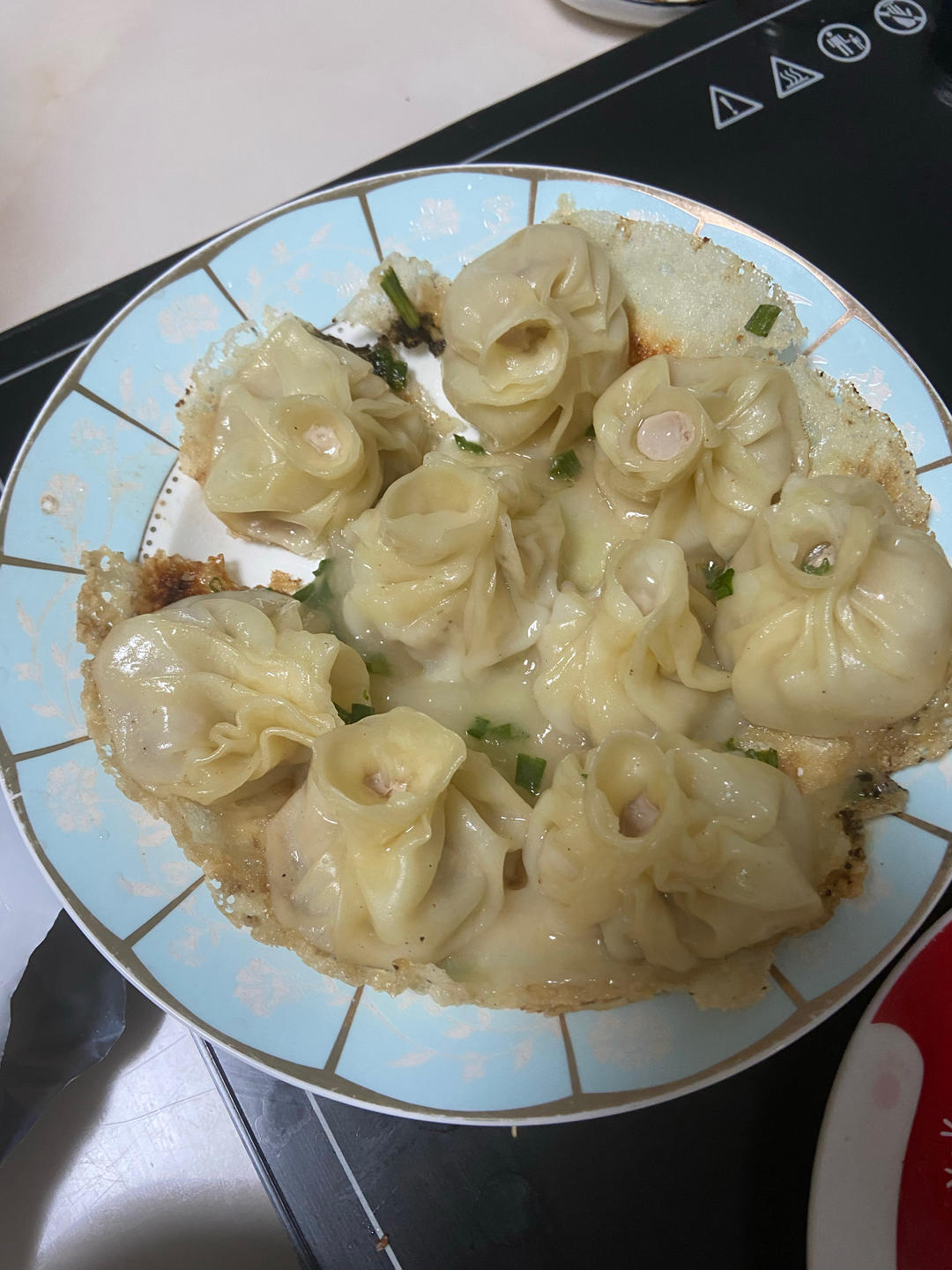 不揉面的--拇指生煎包