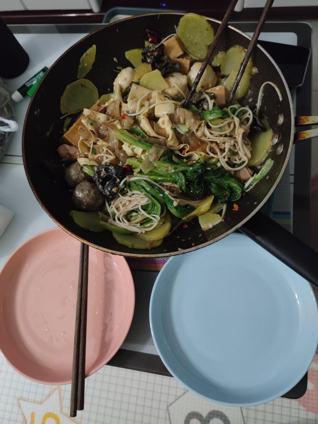 比麻辣烫好吃百倍！自制超过瘾巨解馋麻辣拌