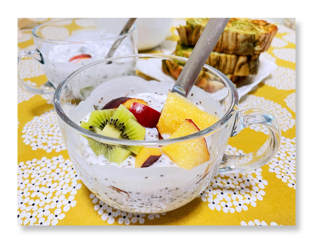 瑞利山和瑞丽安的食堂