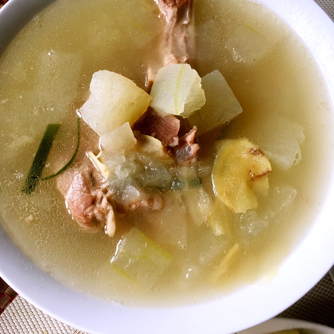 秋水为神yolanda做的冬瓜龙骨汤