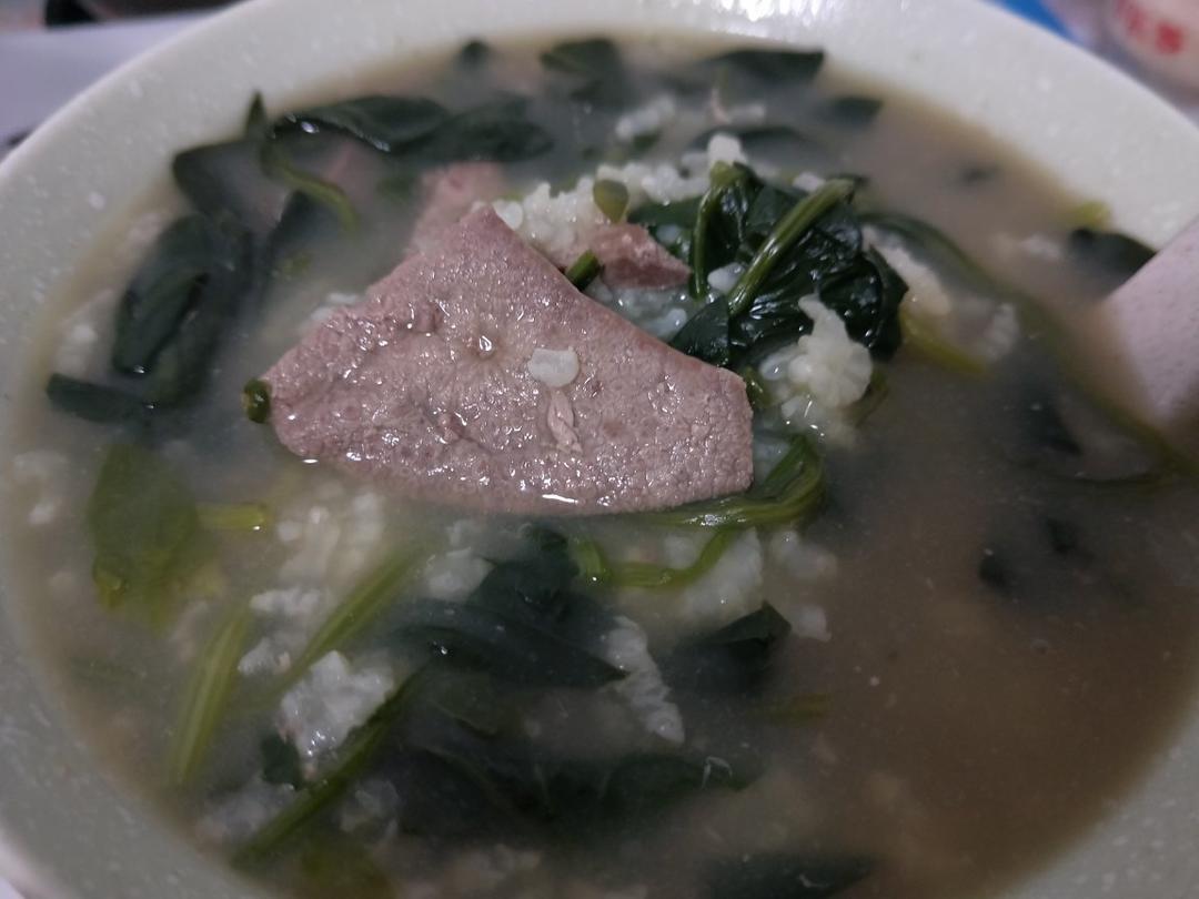 菠菜猪肝粥