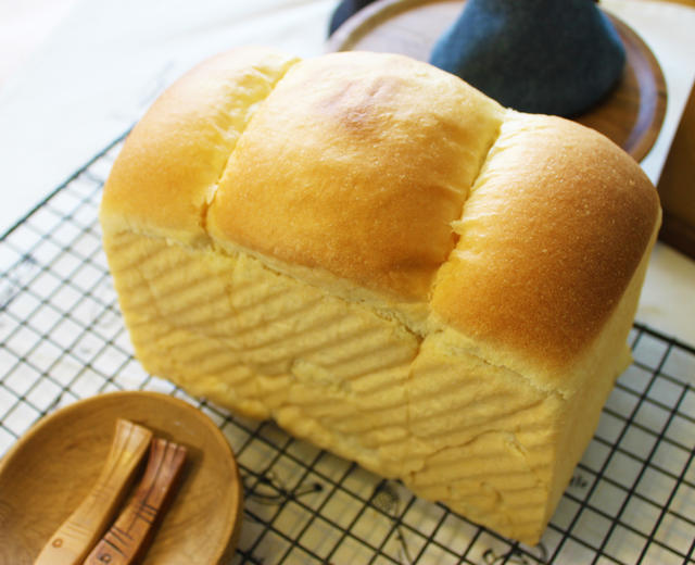 消耗淡奶油--淡奶油吐司面包的做法