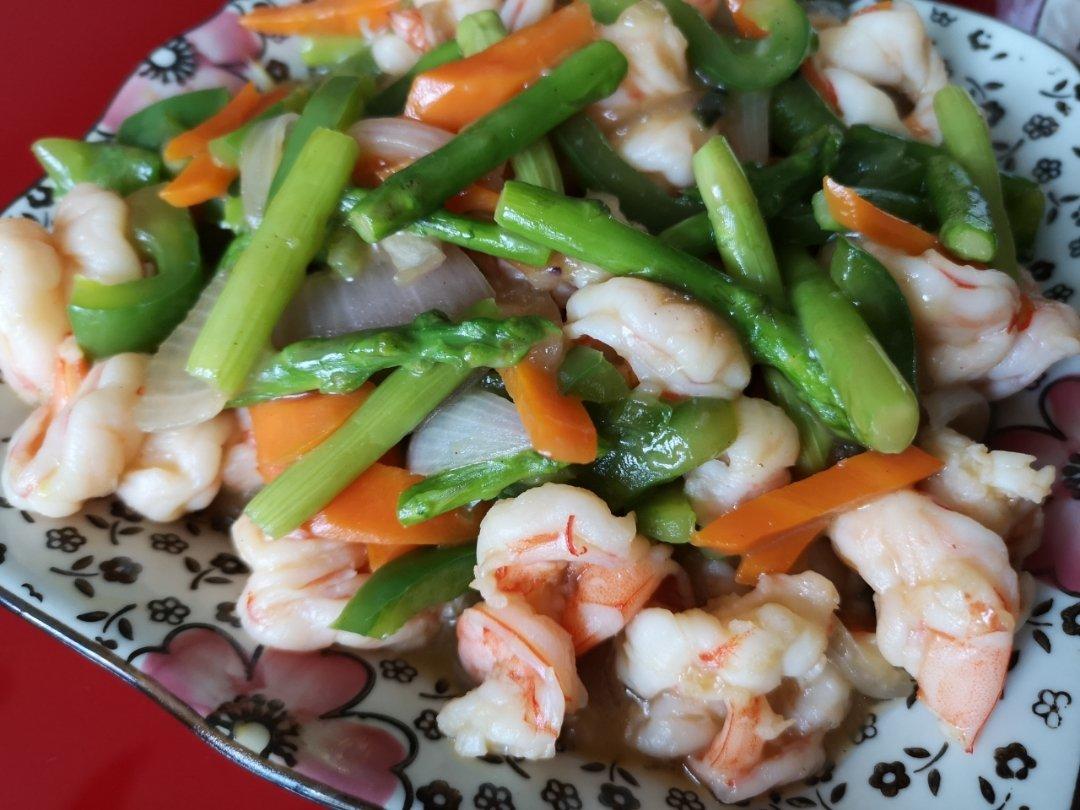 三色炒虾仁