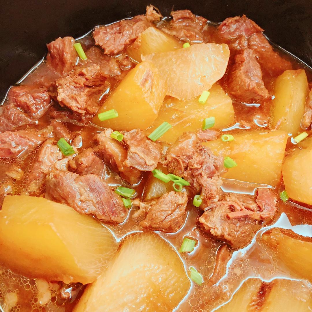 lucky陈小妹妹做的萝卜炖牛腩